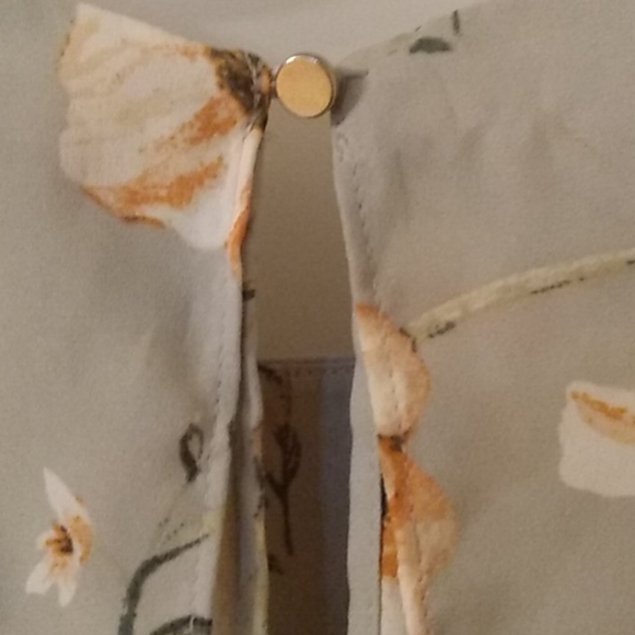 Spring dress - Picture 3 of 4